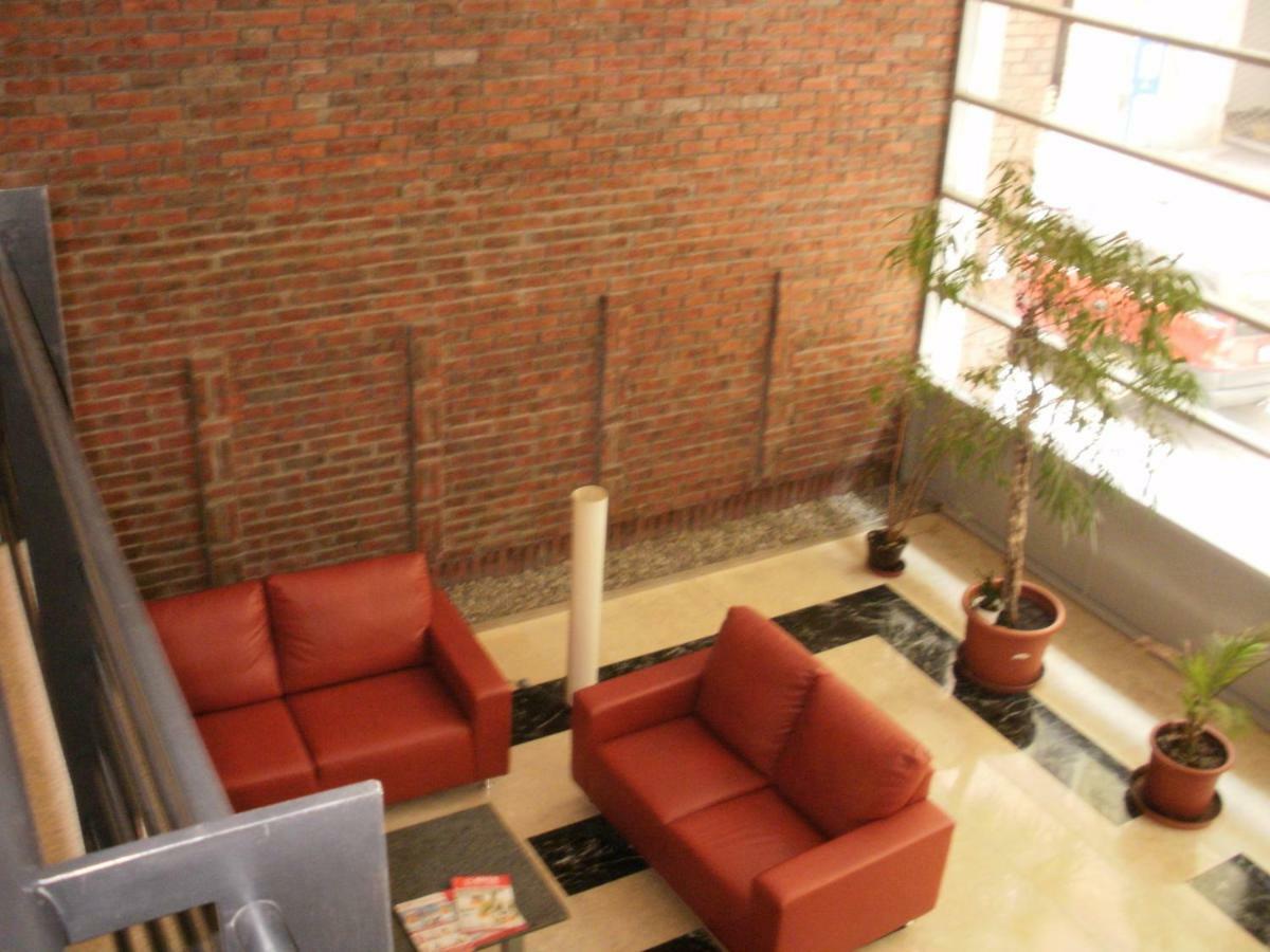 Апартаменти Downtown Garden Isle In Urban Style-Free Parking Будапешт Екстер'єр фото